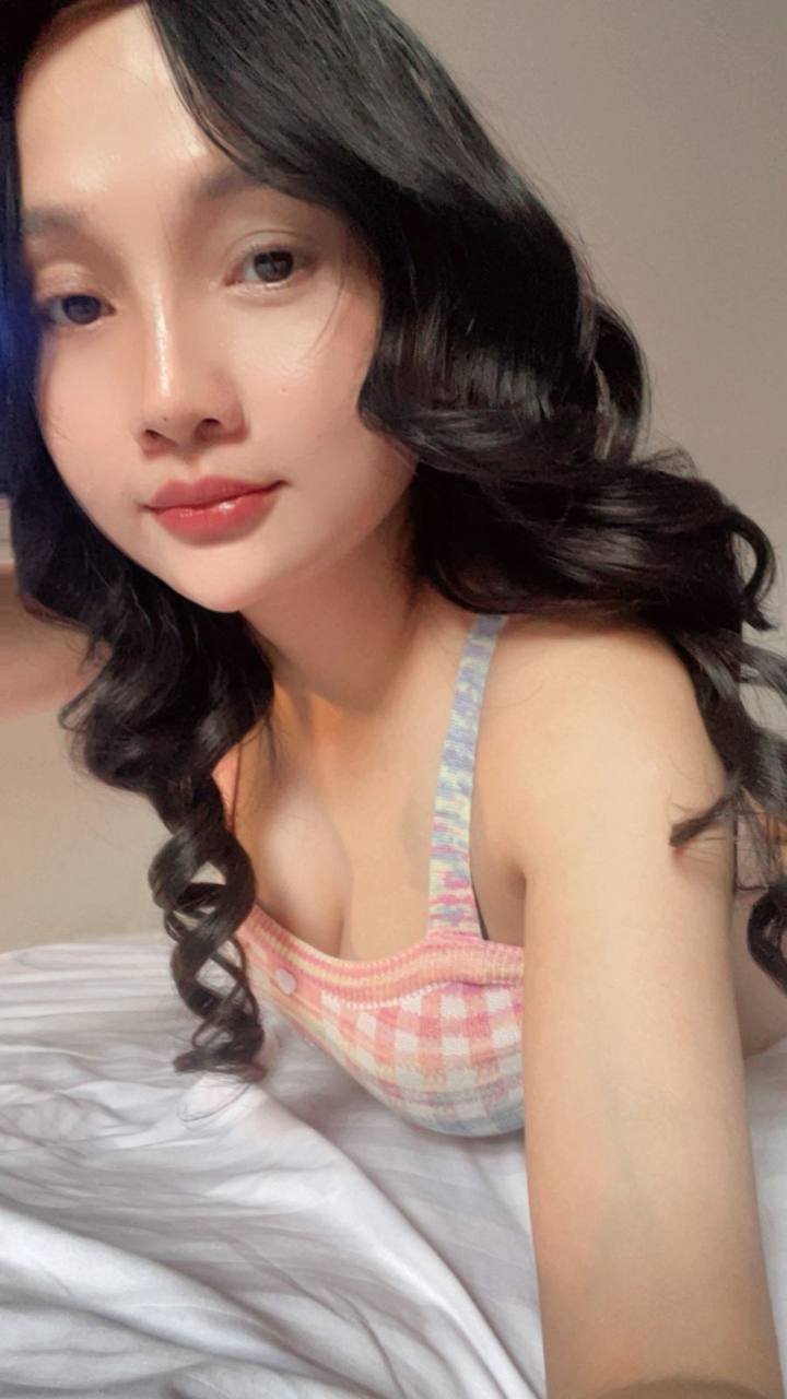 Delvi JB Escort Girl