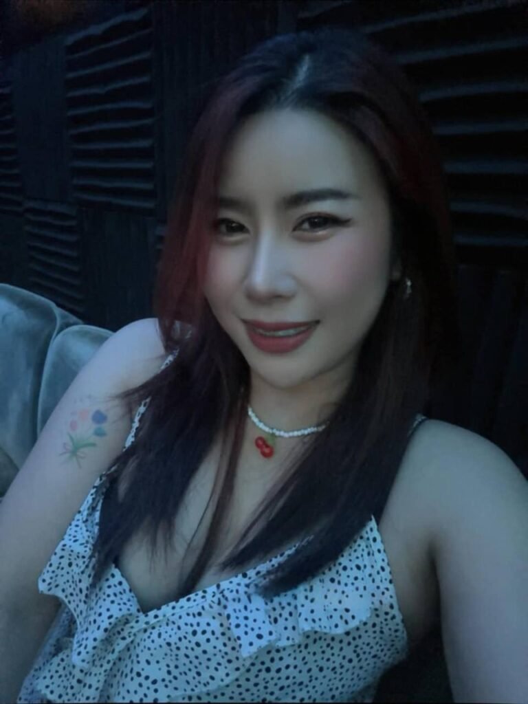 Rose JB Escort Girl 2