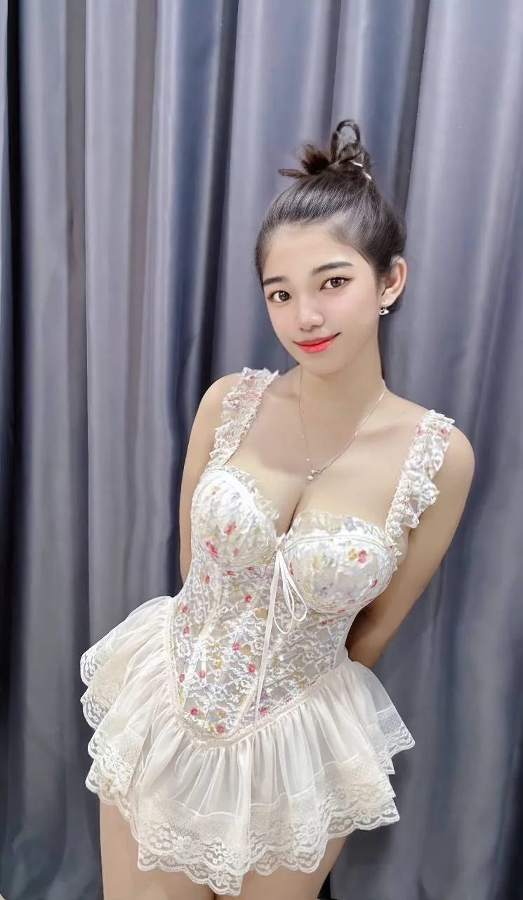 Kiara JB Escort Girl