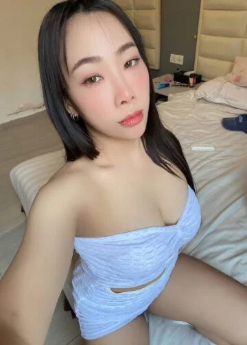 Soda JB Escort Girl