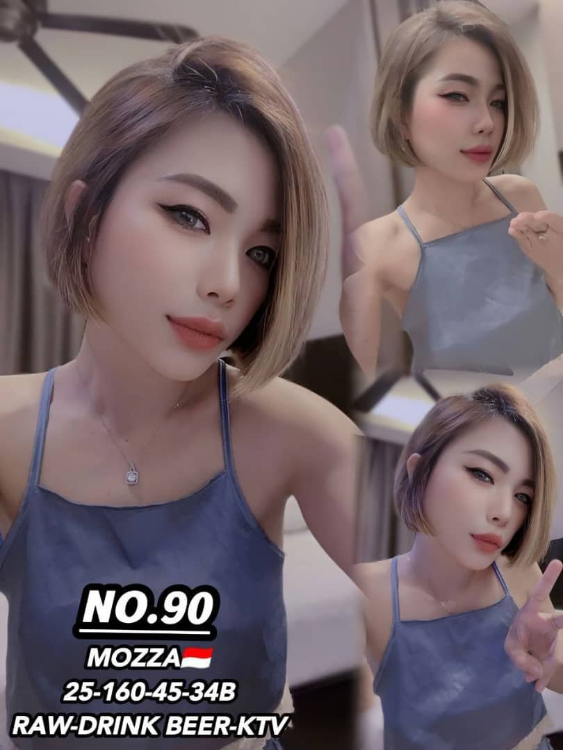 90 Mozza JB Escort Girl