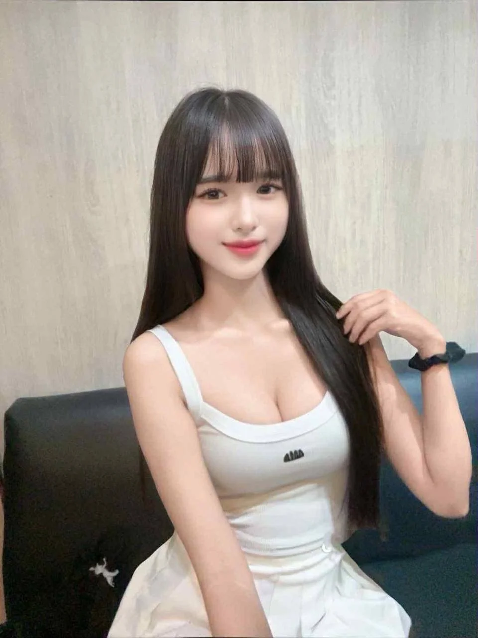 Linlin JB Escort Girl