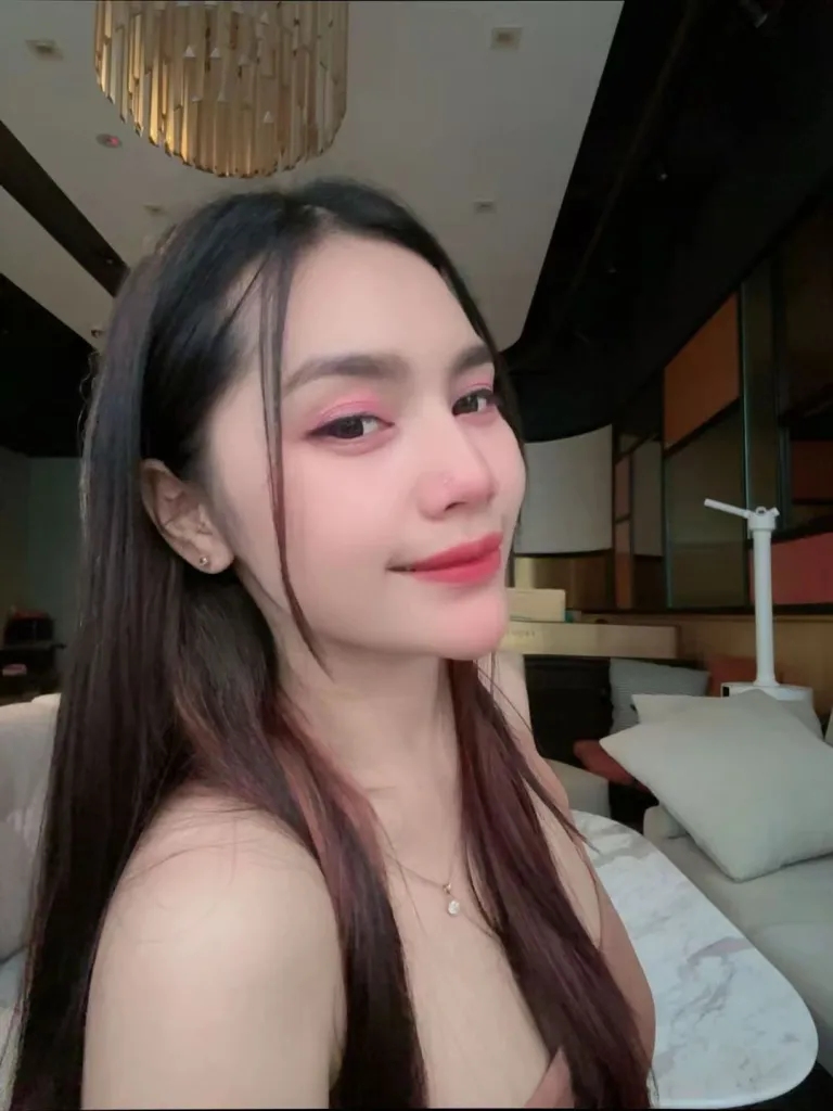 Adira-JB Escort Exclutive