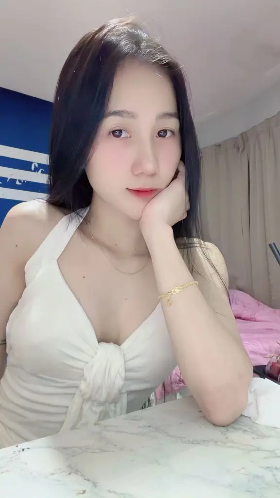 Ella-JB Escort Exclutive